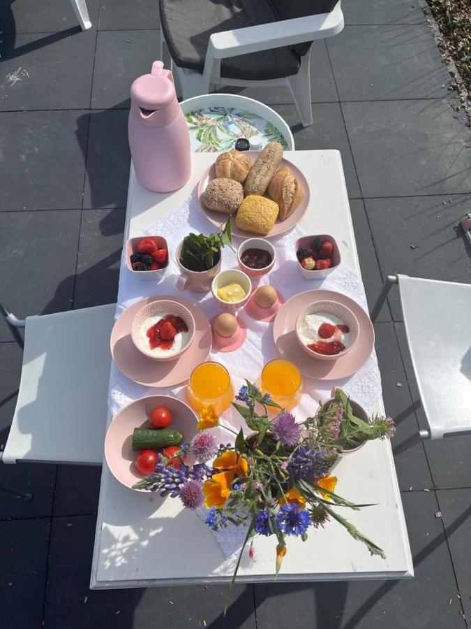 Bed and Breakfast De Tulp Noordgouwe Екстер'єр фото